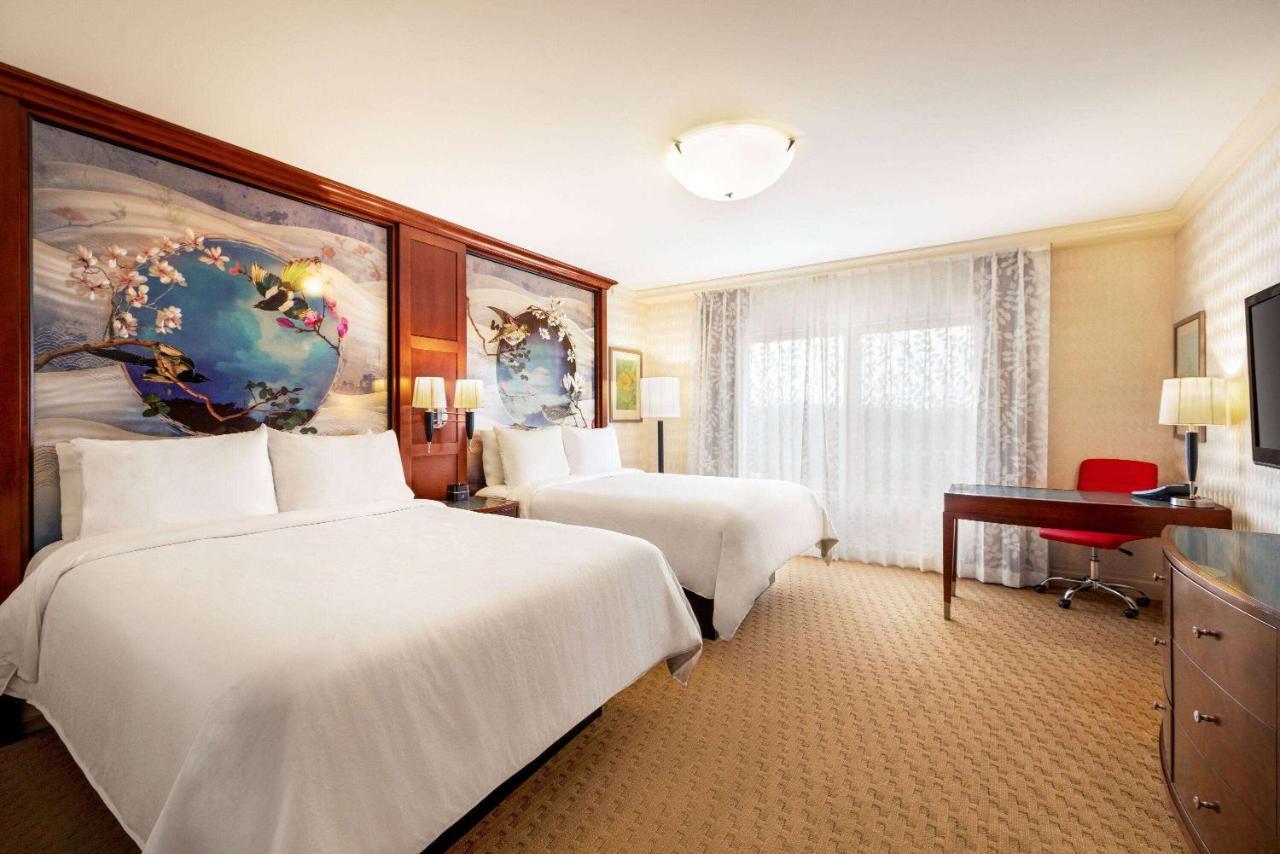 Viana Hotel And Spa, Trademark Collection By Wyndham Westbury Buitenkant foto