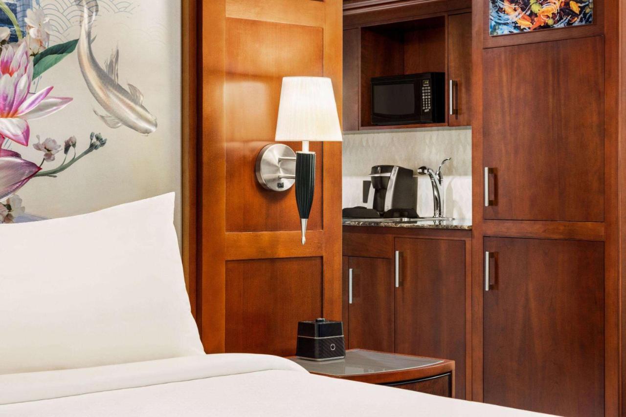 Viana Hotel And Spa, Trademark Collection By Wyndham Westbury Buitenkant foto