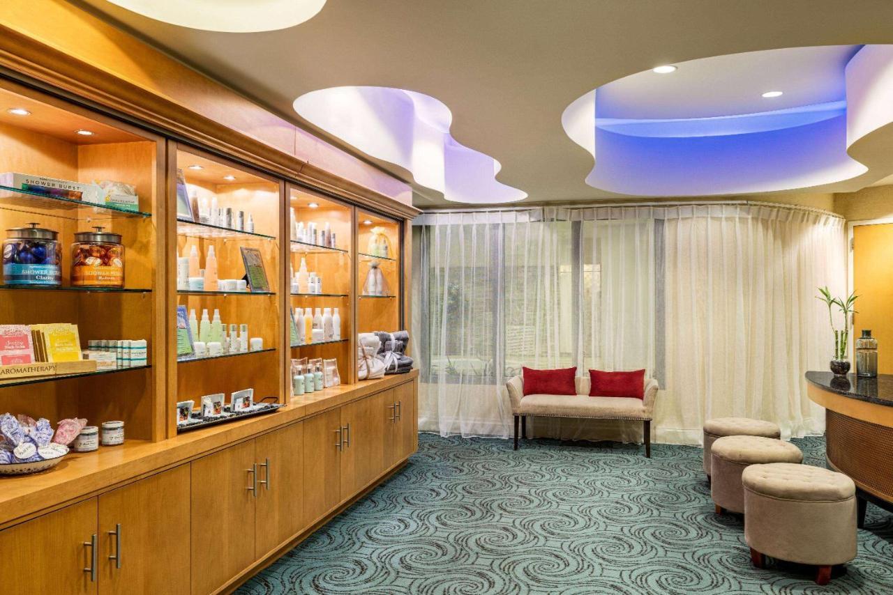 Viana Hotel And Spa, Trademark Collection By Wyndham Westbury Buitenkant foto
